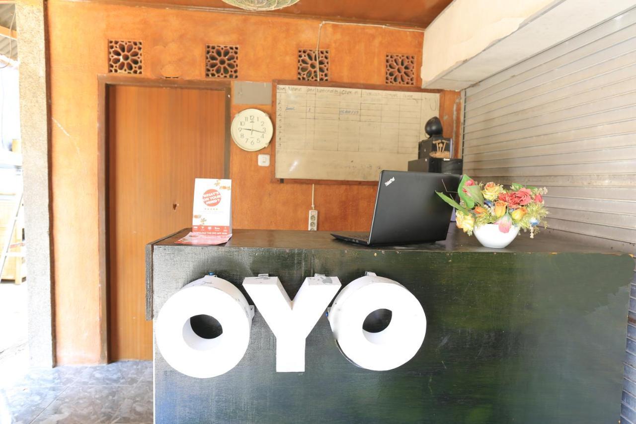Oyo 1365 Sunrise Lumbung Otel Gili Trawangan Dış mekan fotoğraf